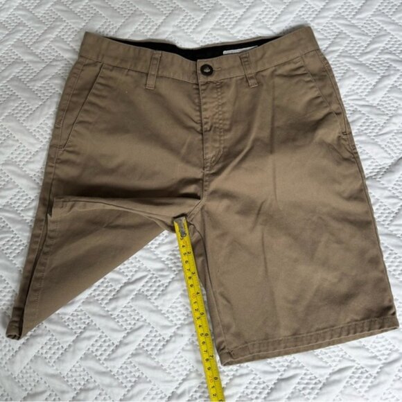 Volcom Button Up Casual Dressy Khaki Shorts Men Size 30 Waist Teen Young Man - Picture 8 of 9
